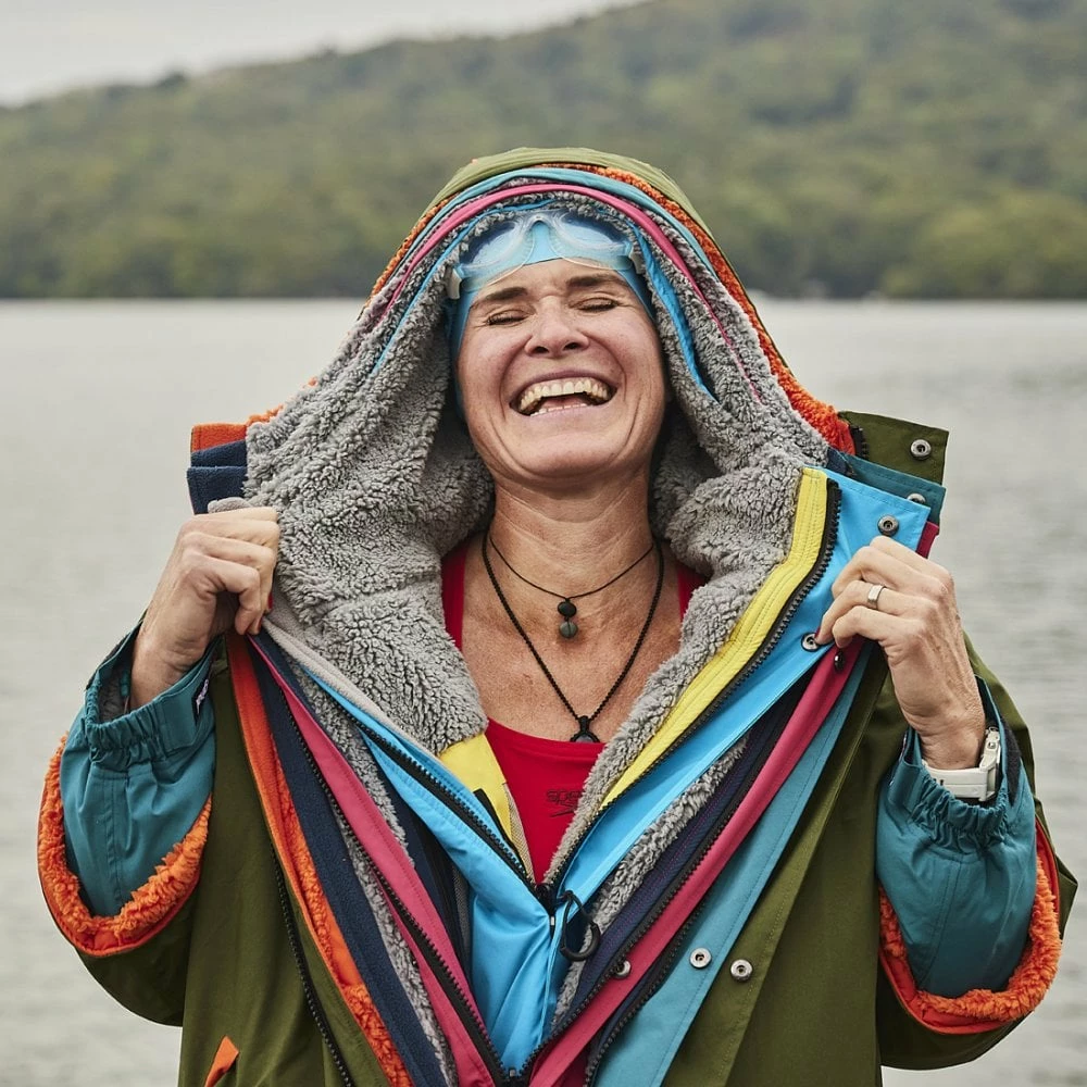 Red Original Pro Change Robe Evo - Short Sleeve 5 Red Original Pro Change Robe Evo - Short Sleeve - Image 3